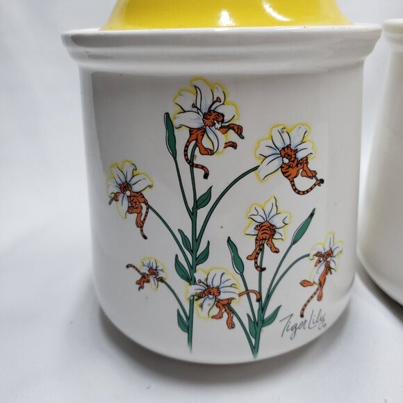 Petal Pets Tiger Lily Ceramic Canisters Set of 2 With Lids Vintage Japan - Picture 3 of 16